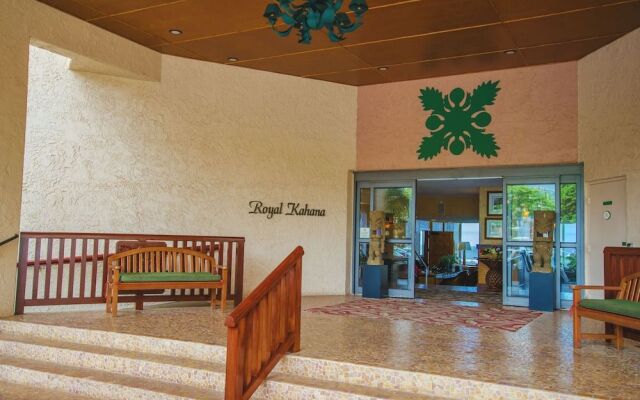 Royal Kahana 702 Studio Bedroom Condo by RedAwning
