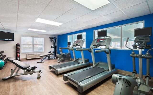 Holiday Inn Express & Suites Columbus Airport East by IHG