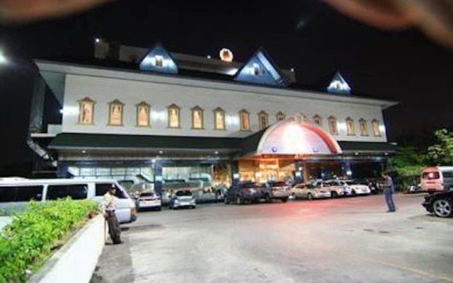 13 Coins Hotel Ngam Wong Wan
