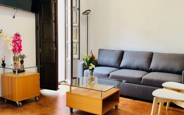 tuGuest Plaza Nueva Apartment