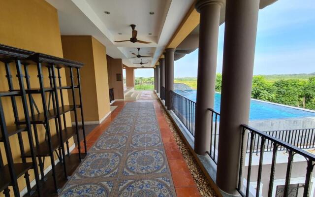 Boulevard Tuscany - 3 Bedroom Pool Villa