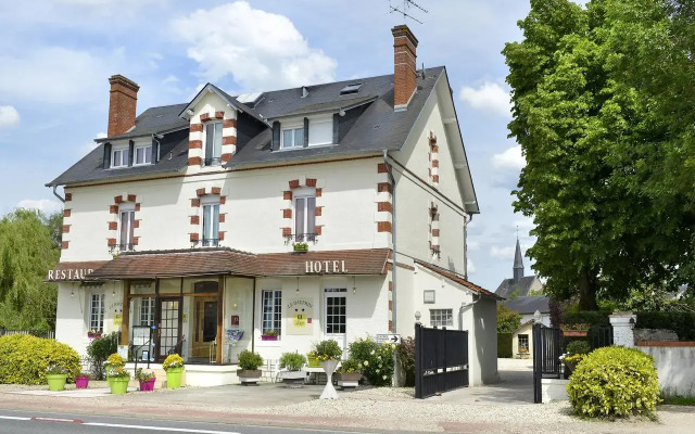 Logis Hôtel du Dauphin