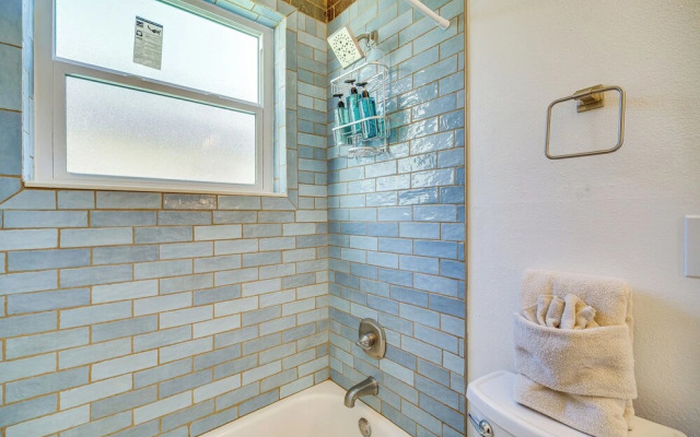 Cozy Melbourne Hideaway Near Beaches, Downtown!