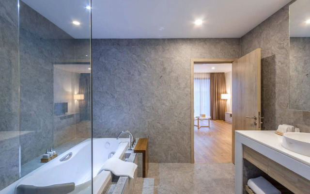 Serenity Hotel Spa & Onsen
