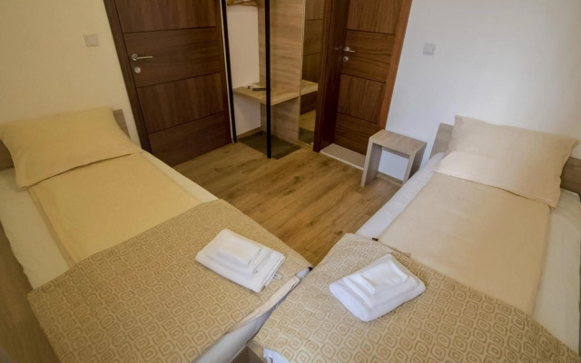 Hotel Logavina 8