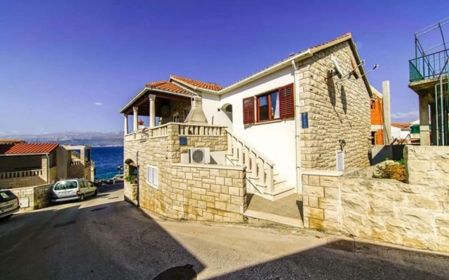Barb - 30 m From the sea - A1
