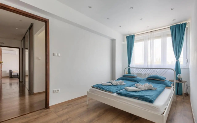 Street'n Apartment
