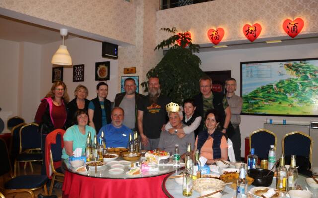 Mount Emei Happy Hotel