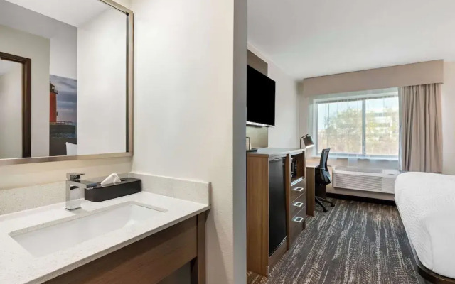Clarion Pointe