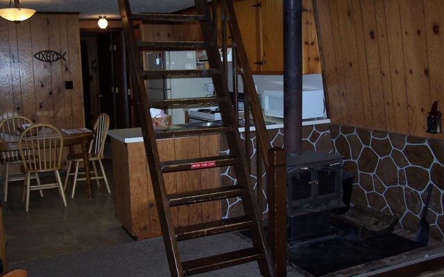Cabin Creekwood