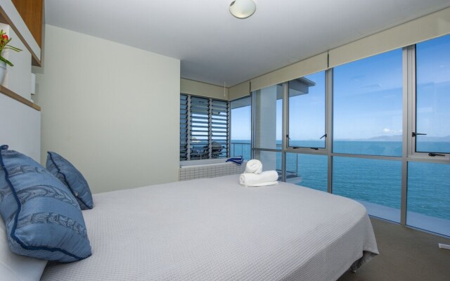 1 Bright Point Apartment 5501