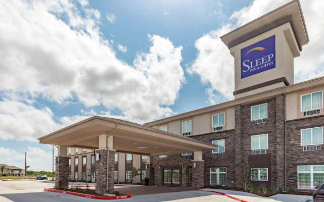 Sleep Inn & Suites