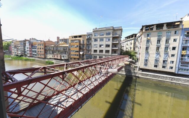 Bravissimo Rambla Eiffel Bridge 2