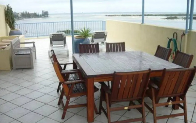 Sails Resort on Golden Beach