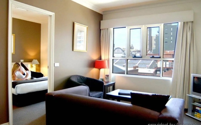 Comfort Hotel Melbourne Central