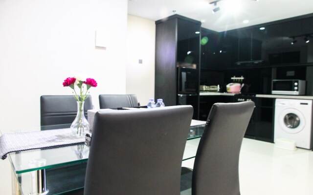 Exclusive 2BR Lexington Apartment near Pondok Indah