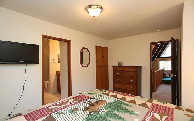 Bear Tree Hideaway 1510 by RedAwning