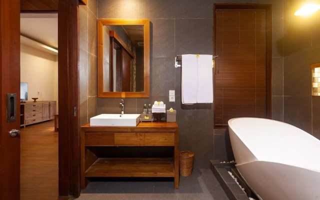Manah Shanti Suites