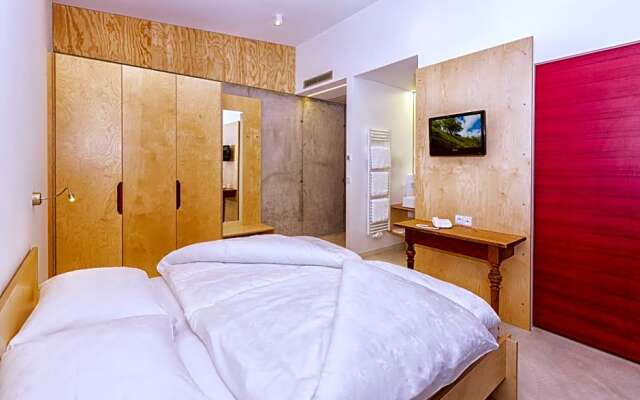 Restaurant Cafe Ladurner