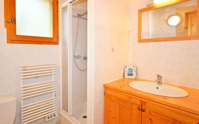 Luxurious Chalet in Champagny-en-vanoise Near Ski Area