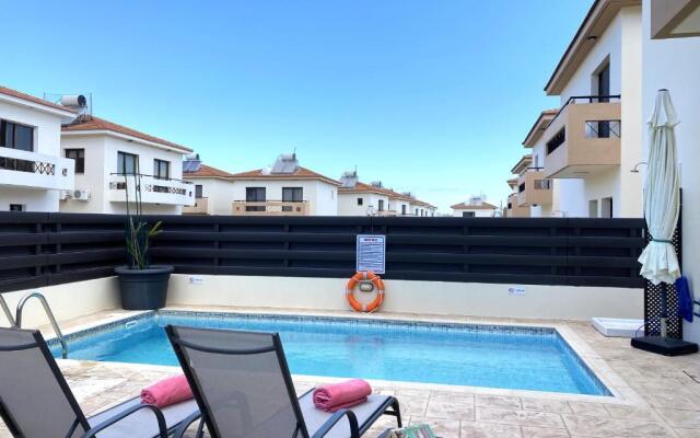 Serena Holiday Villa DPS6