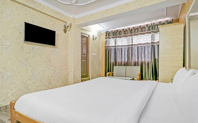 Collection O 83430 Hotel Sanjauli Inn