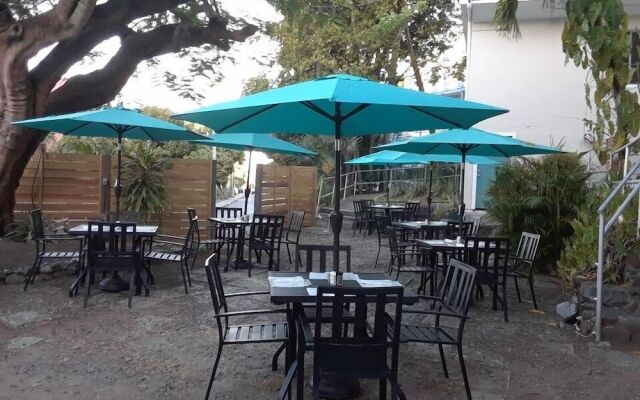 Inn at Tamarind Court