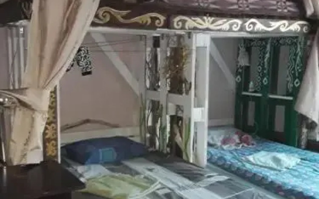 Hostel Retro