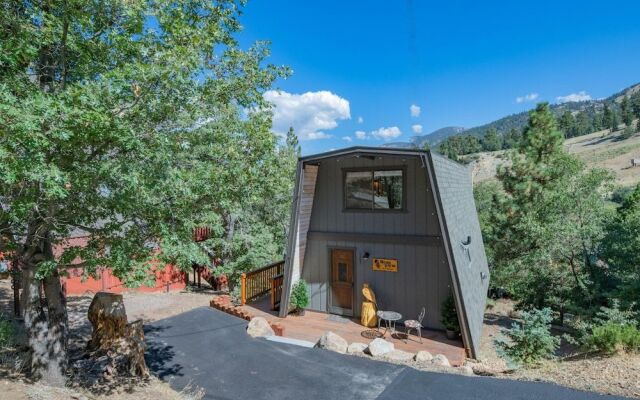 Moon View Cabin