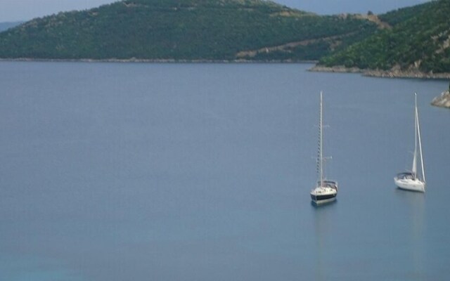 Poros Beach Camping Bungalows