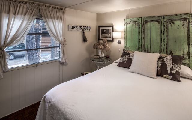 Ruidoso Three-bedroom