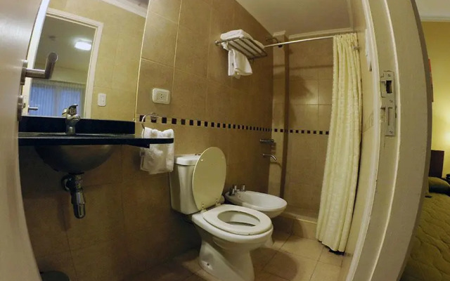 Saint James Hotel La Plata