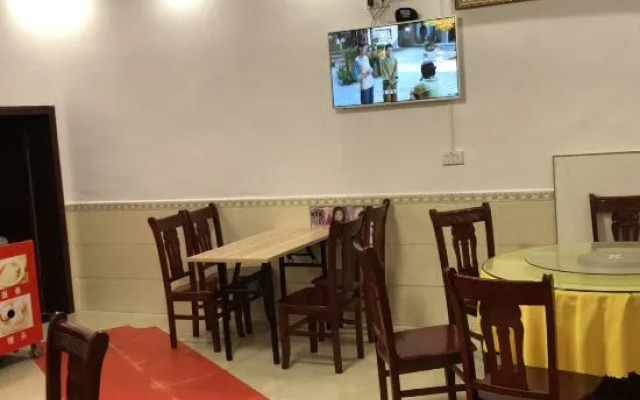 Cili Xiangweizhuang Inn