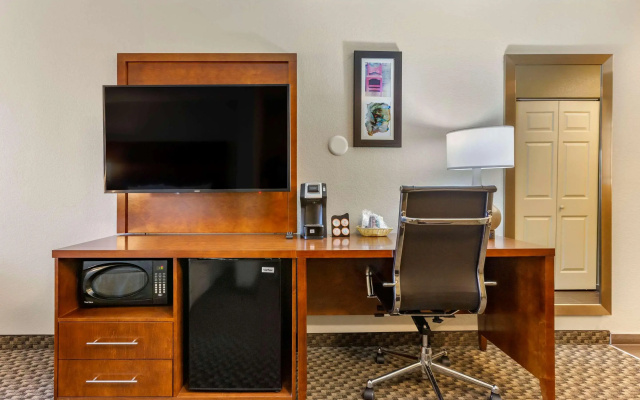 Comfort Suites Phoenix Airport