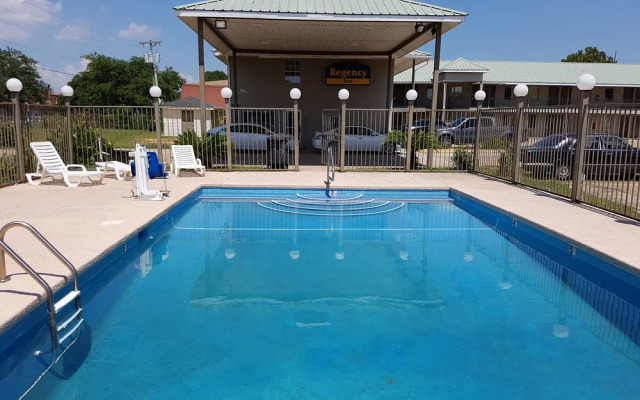 Regency Inn Pascagoula