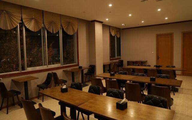 Greentree Alliance Hotel Lhasa Potala Palace Sela
