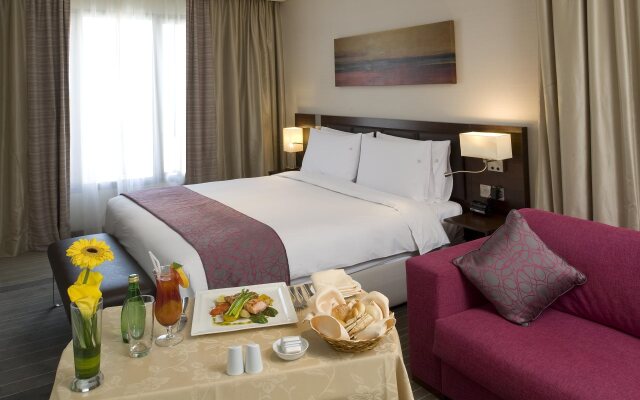 Holiday Inn Muscat Al Seeb, an IHG Hotel