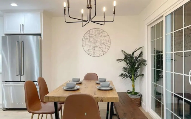 @ Marbella Lane - Contemporary Sophisticated Home