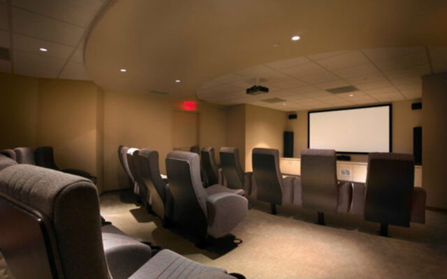 Lyx Miami Suites