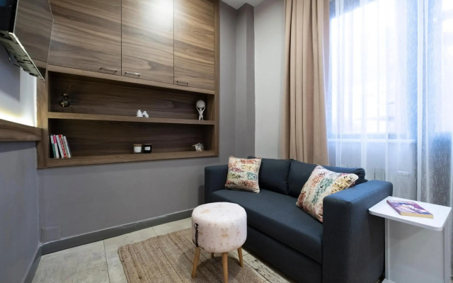 The Pera Hotel