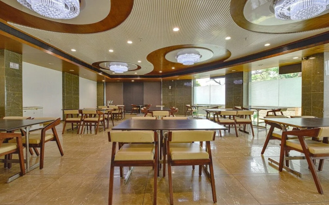 Fabhotel Prime Dev Aadi