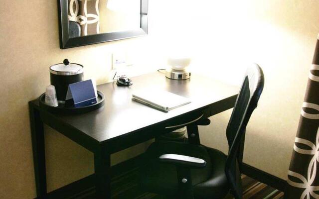 Hampton Inn & Suites Flint/Grand Blanc