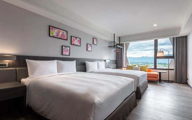 Lakeshore Hotel Yilan