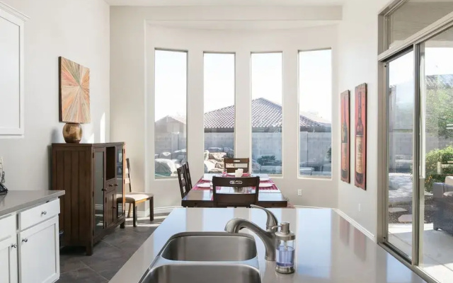 Desert Hills Estate