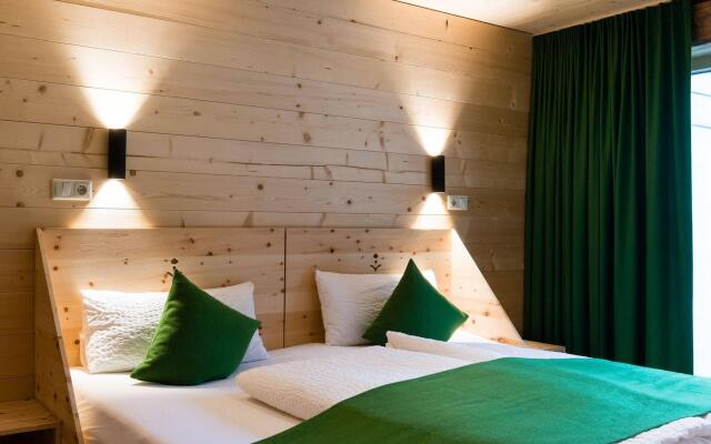 Ferienwohnungen am Berg - Almhütte Alfen