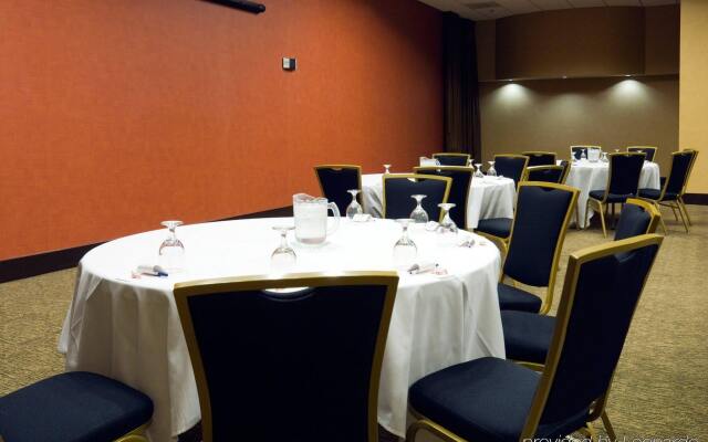 Holiday Inn Express & Suites Columbia-Fort Jackson by IHG