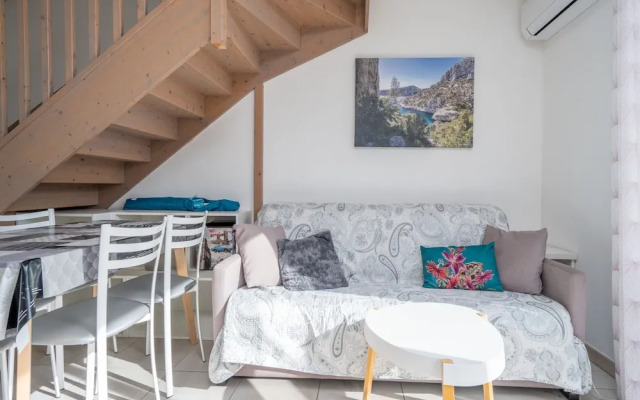 Villa in Valras-plage Near Sand Beach