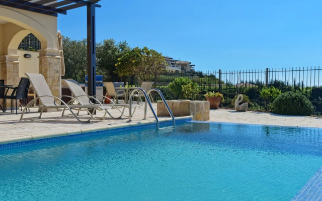 Stunning 3 bedroom villa 'BZ01' with private pool, stunning views, communal pool and resort facilities, Zephyros Village on Aphrodite Hills Re