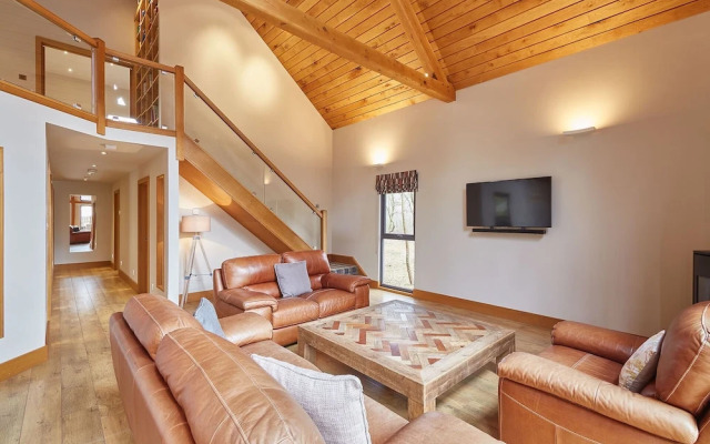 Host Stay Shunner Howe Lodge