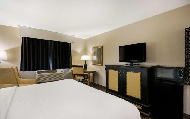 Revel Hotel Minot, SureStay Collection by Best Western